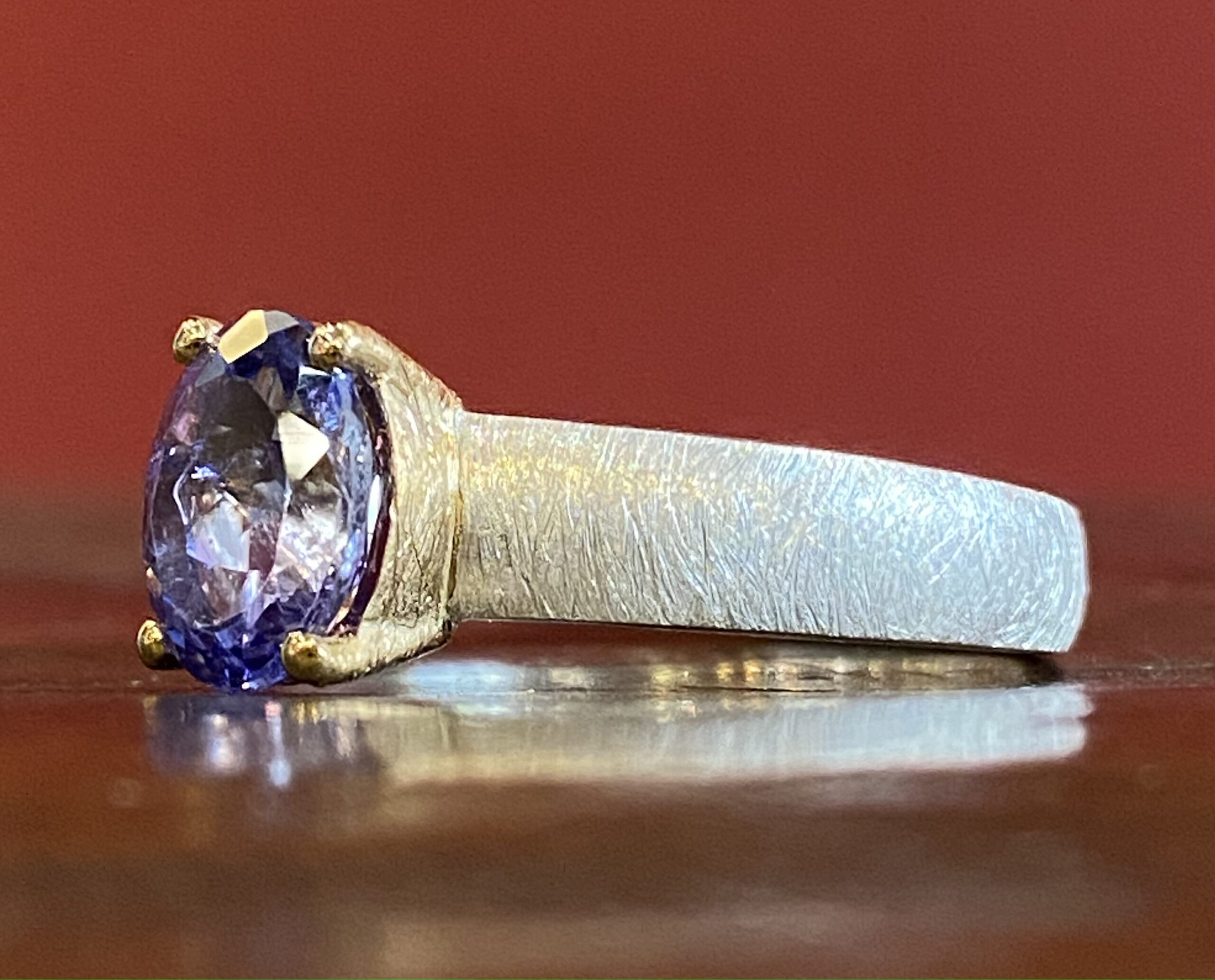 Bague tanzanite, argent brossé et vermeil Bague tanzanite, argent brossé et vermeil
