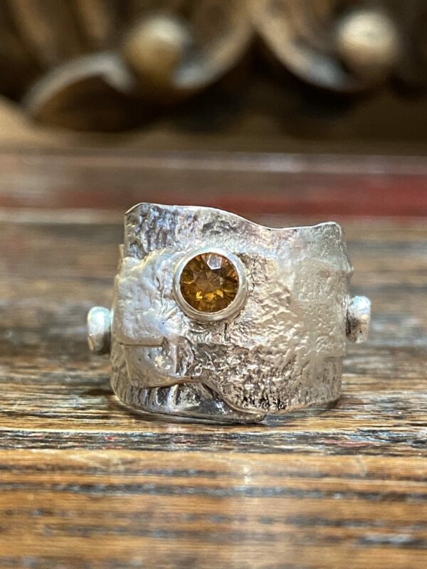 Sterling silver ring with citrin.