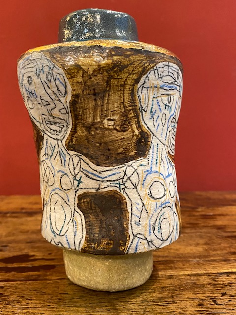 Stoneware pot "Dialogue" by Thibaut Renoulet Stoneware pot "Dialogue" by Thibaut Renoulet