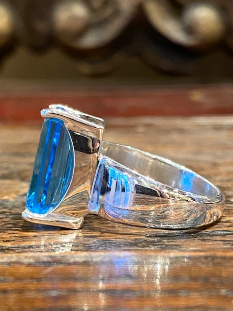 Bague argent et topaze swiss blue