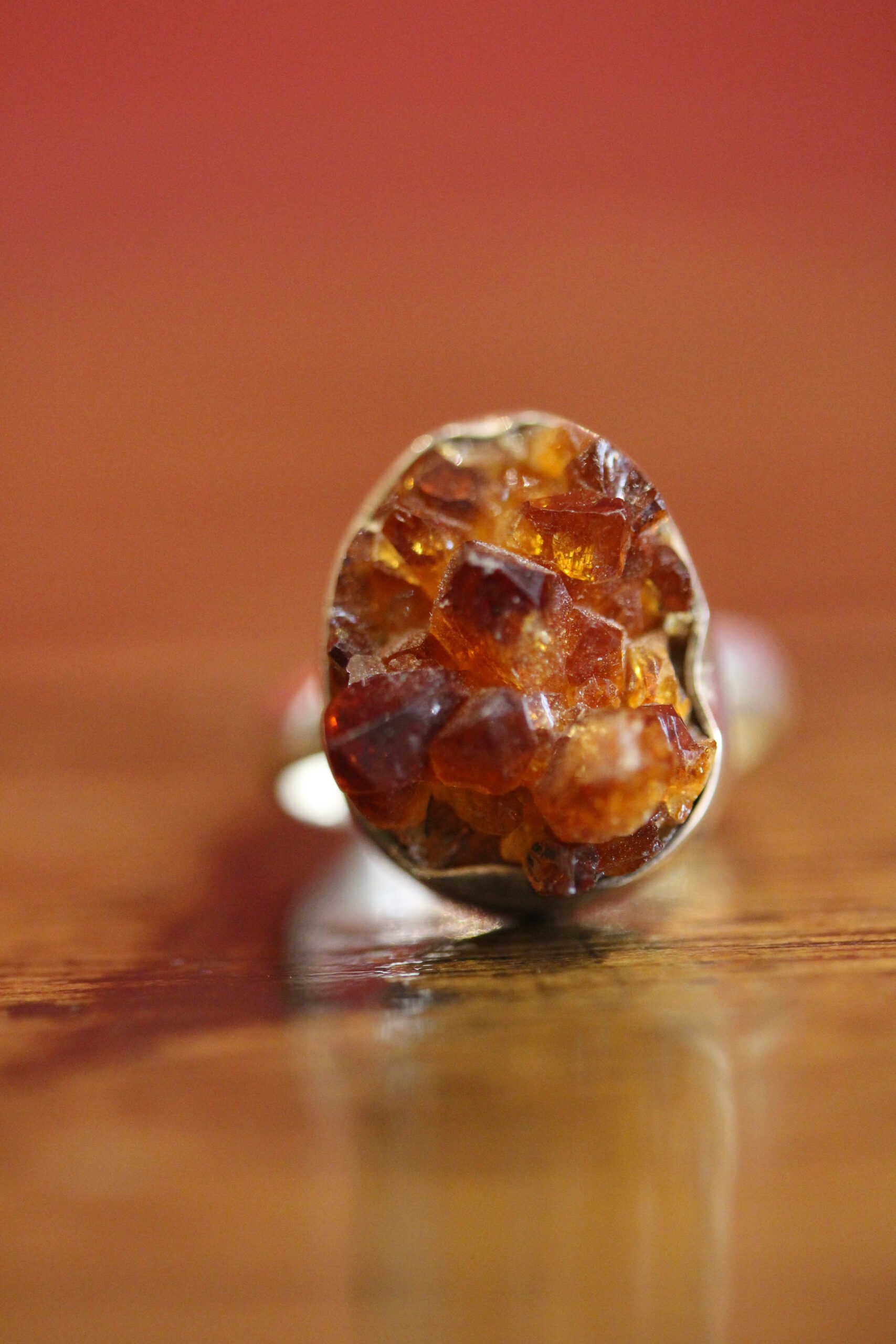 Citrin cristals and silver ring.