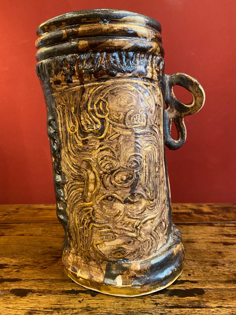 Vase "Tarot" in glazed white stoneware by Thibaut Renoulet Vase "Tarot" in glazed white stoneware by Thibaut Renoulet.