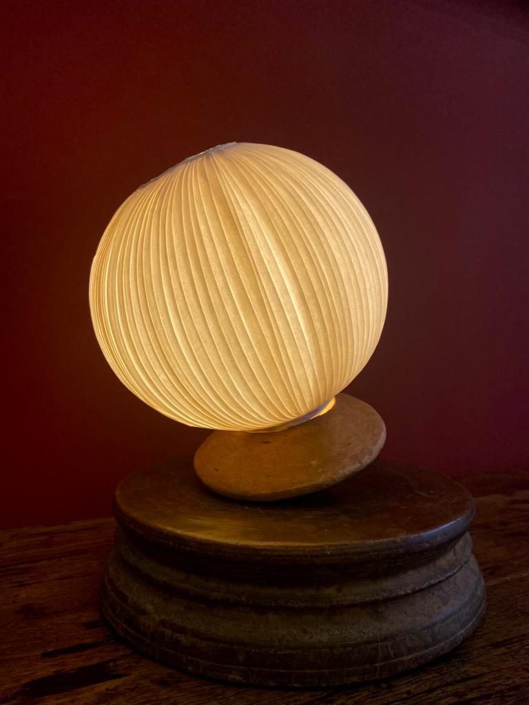 Lamp "Toupie" by Papier à êtres Lamp "Toupie" by Papier à êtres